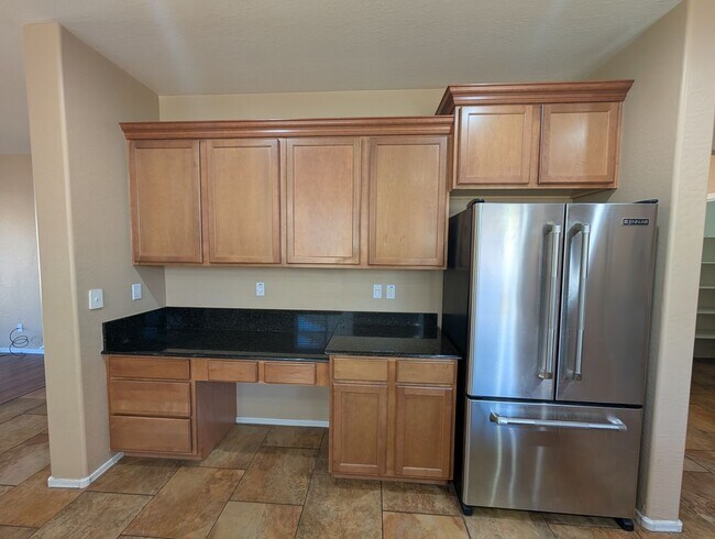 Building Photo - 4 Bedroom 2.5 Bathroom Gate Copper Canyon Ranch Home