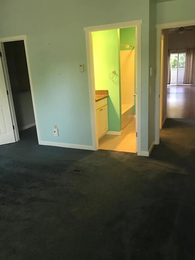 Foto del edificio - 531 N 105th St