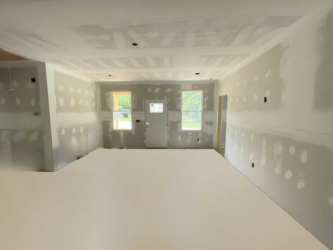 Foto del edificio - NEW CONSTRUCTION PRE-LEASING FOR AUGUST 2025!