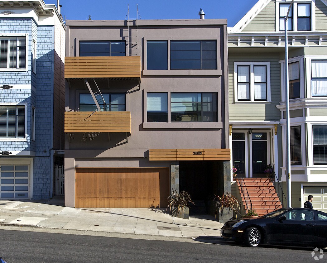 Primary Photo - 3010 Sacramento St