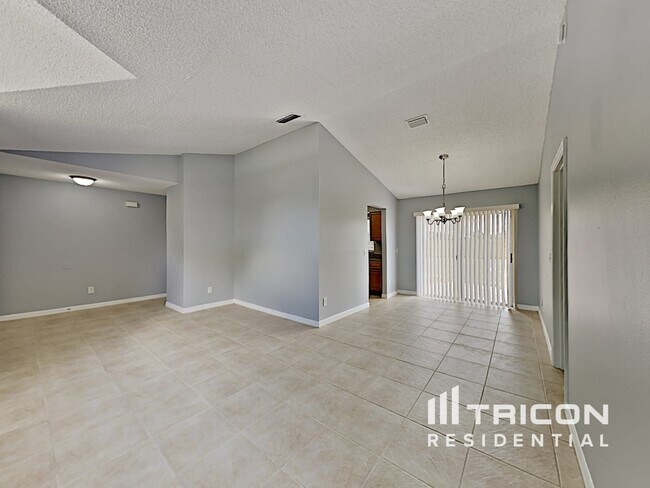 Foto del edificio - 1716 Golden Poppy Ct