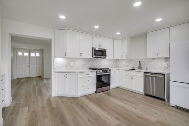 Foto del edificio - 19312 Harding Ln