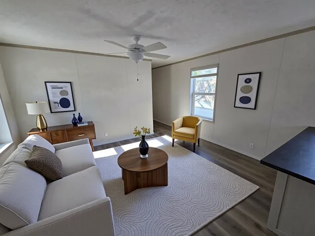 Foto del edificio - 128 Maple Dr