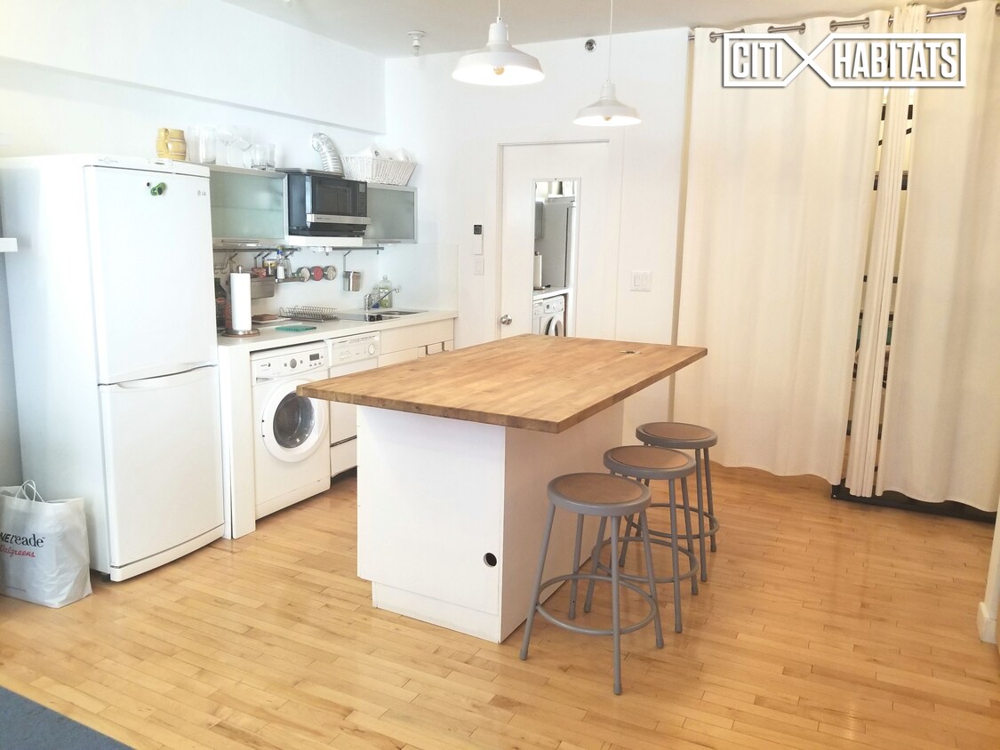 Foto principal - 138 Fulton St
