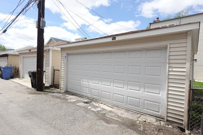 Foto del edificio - 3849 N Christiana Ave