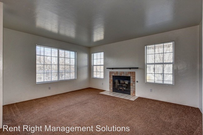 Building Photo - 253 S Virginia St