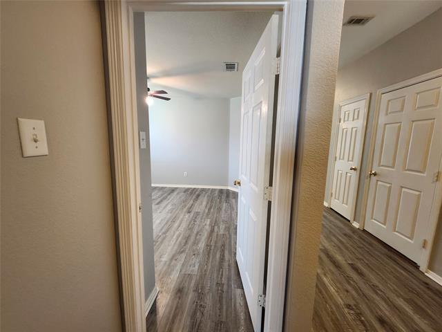 Foto del edificio - 4710 Ashbury Ln