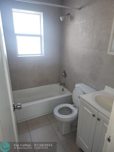 Foto del edificio - 4017 SW 22nd St