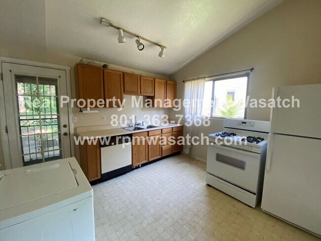 Foto del edificio - 1011 S Windsor St