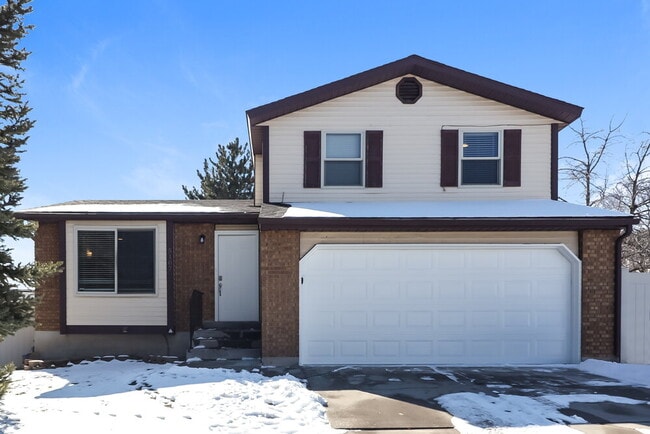 Building Photo - 5107 Fuchsia Cir