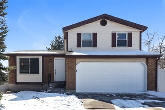 Building Photo - 5107 Fuchsia Cir