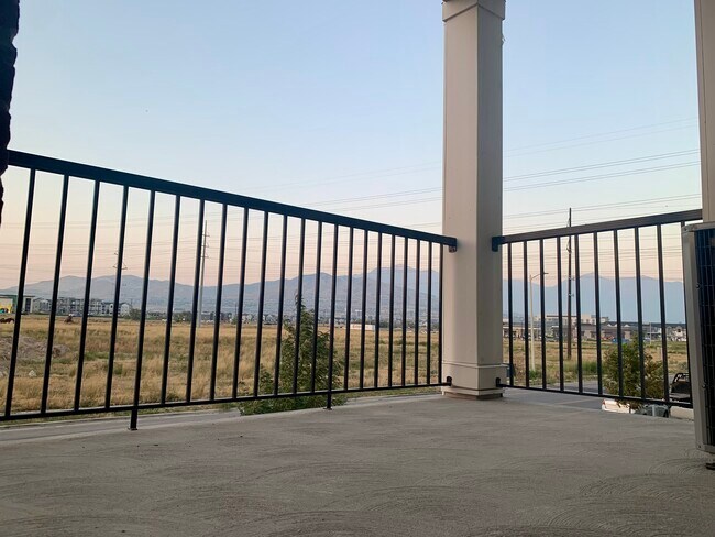 Foto del edificio - 3724 W 1850 N