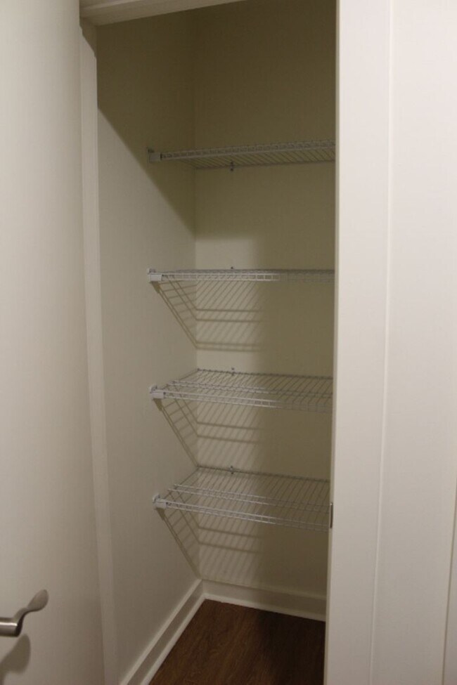 Building Photo - Executive Apartment