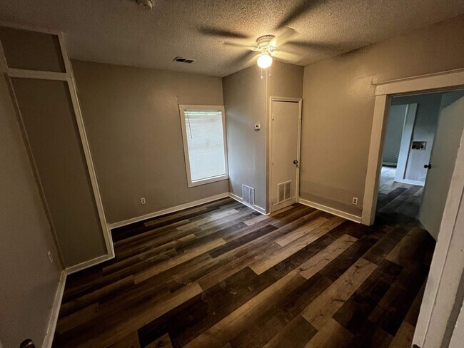 Foto del edificio - 3311 Guernsey Ave