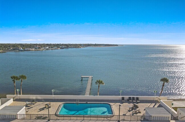 Photo - 7100 Sunshine Skyway Ln S (Saint Petersburg, FL) Townhome