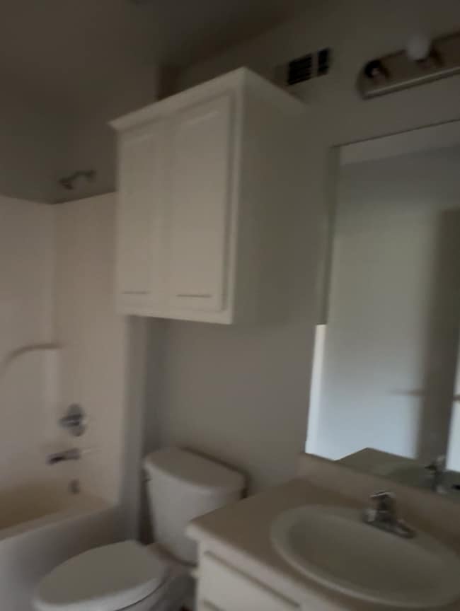 Photo - 955 A Apartment