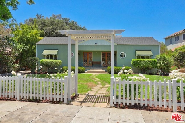 Building Photo - 342 Pasadena Ave