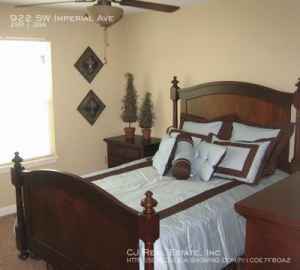 Foto del edificio - 922 SW Imperial Ln