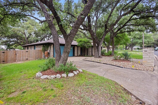 Foto del edificio - 11505 Circle Bend Dr