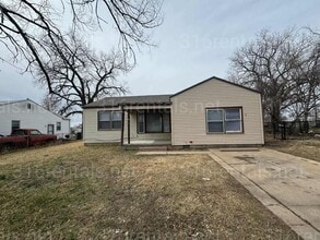 Building Photo - 2607 N Poplar St