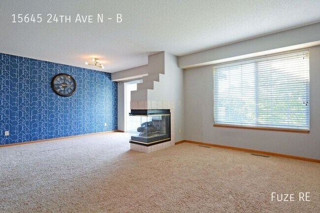 Foto del edificio - 15645 24th Ave N