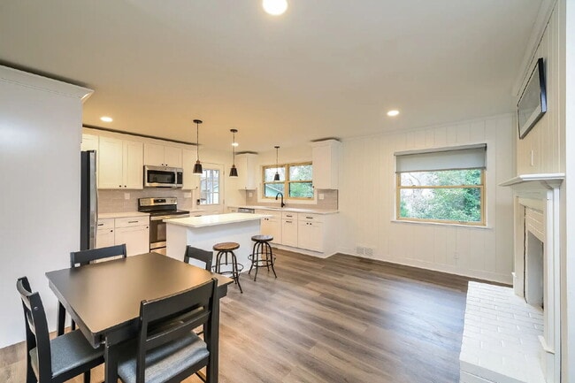 Photo - Available Fall Semester or Short Term rental! Apartment