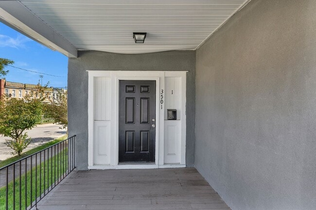 Building Photo - 3501 Oakmont Ave