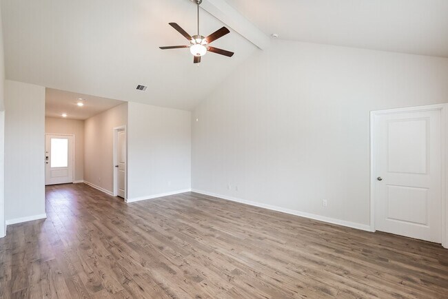 Foto del edificio - 428 Mustang Trot Dr