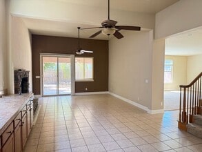 Building Photo - 2212 Maloney Dr