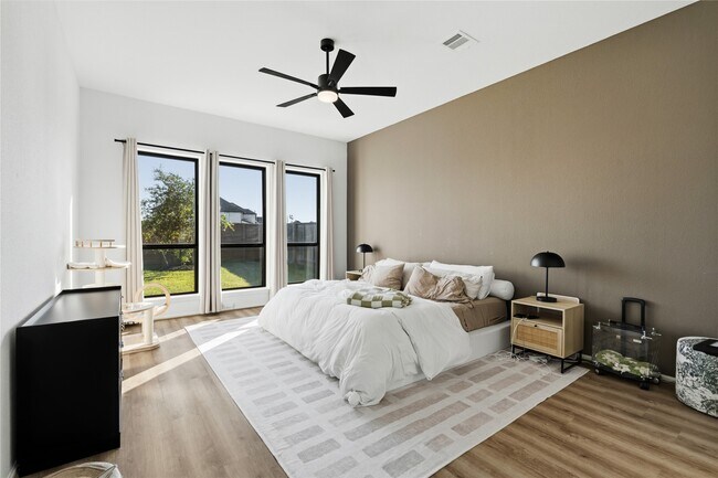 Foto del edificio - 2427 Mount Healy Ct