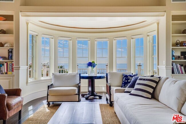 Building Photo - 6277 Sea Star Dr