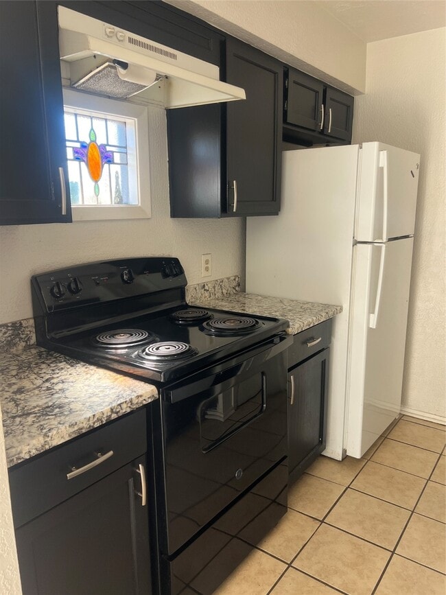 Foto del edificio - 6111 Beverly Hill St