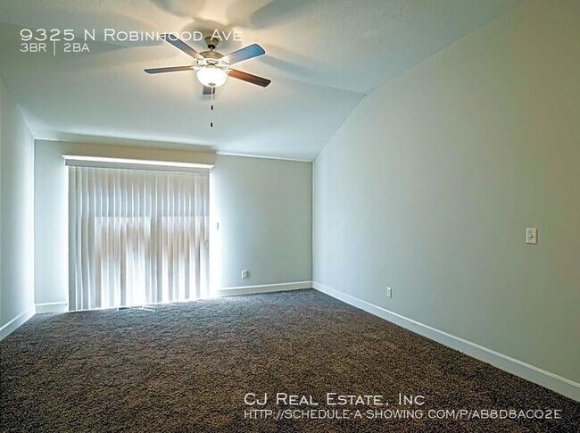 Building Photo - 9325 N Robinhood Ave