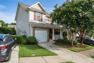 Building Photo - 401 Red Coat Ln