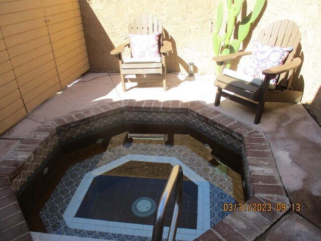 Building Photo - 73407 Foxtail Ln