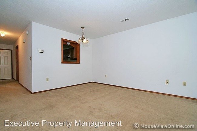 Building Photo - 2033-2033 Perryville Rd