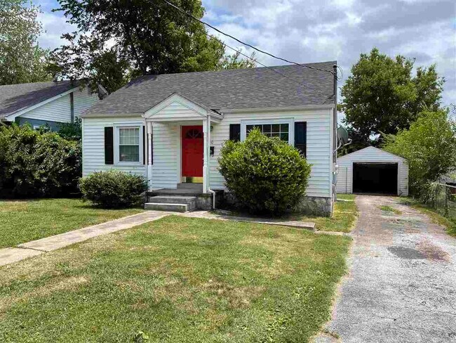 Building Photo - 1410 Kenton St