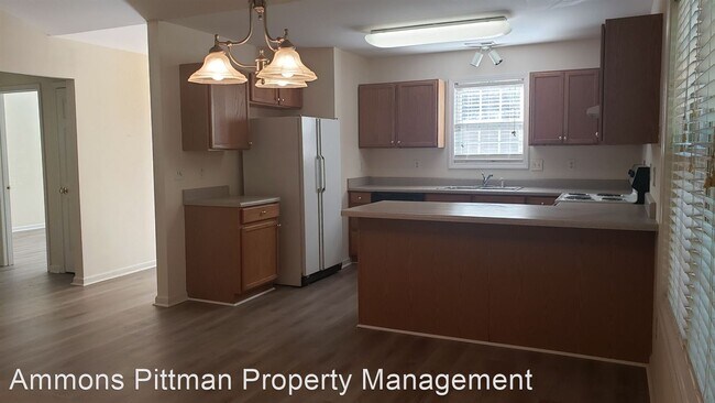 Building Photo - 2 br, 2 bath House - 132 West Oak Avenue