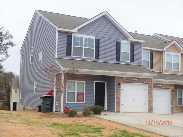Foto principal - 2452 Madeline Meadow Dr