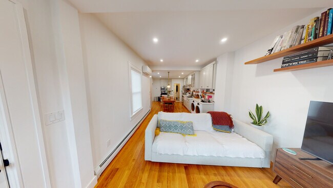 Foto del edificio - 227 Amory St