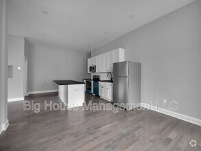 Building Photo - 707 Druid Park Lake Dr