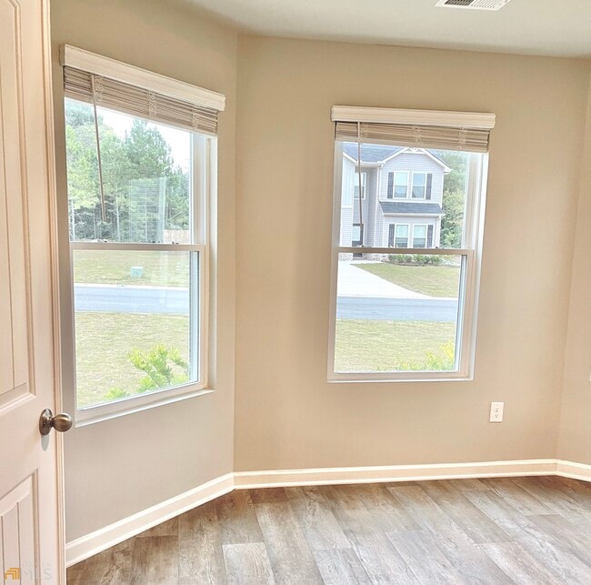 Building Photo - 166 Goodall Woods Dr
