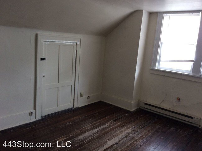 Building Photo - 1406 Ross St