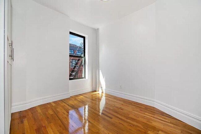 Foto del edificio - 117 Perry Street