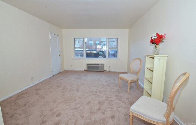 Foto del edificio - 425 E Broadway