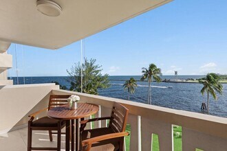 Building Photo - 2100 S Ocean Dr