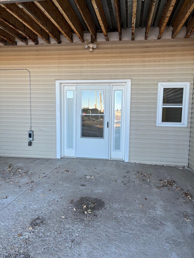 Foto del edificio - 7604 Ridge Rd