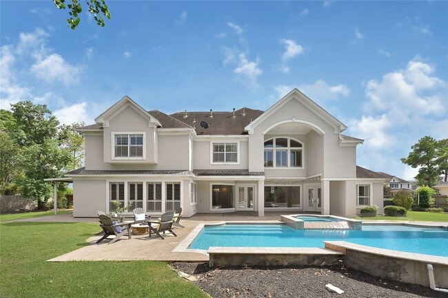 Building Photo - 15222 Hilltop View Dr