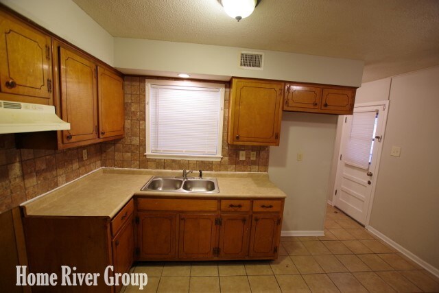 Building Photo - 2755 Dalewood Ave