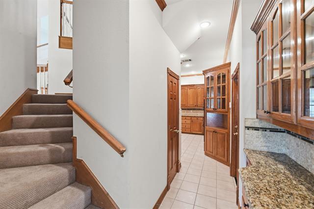 Foto del edificio - 1020 Highland Oaks Dr